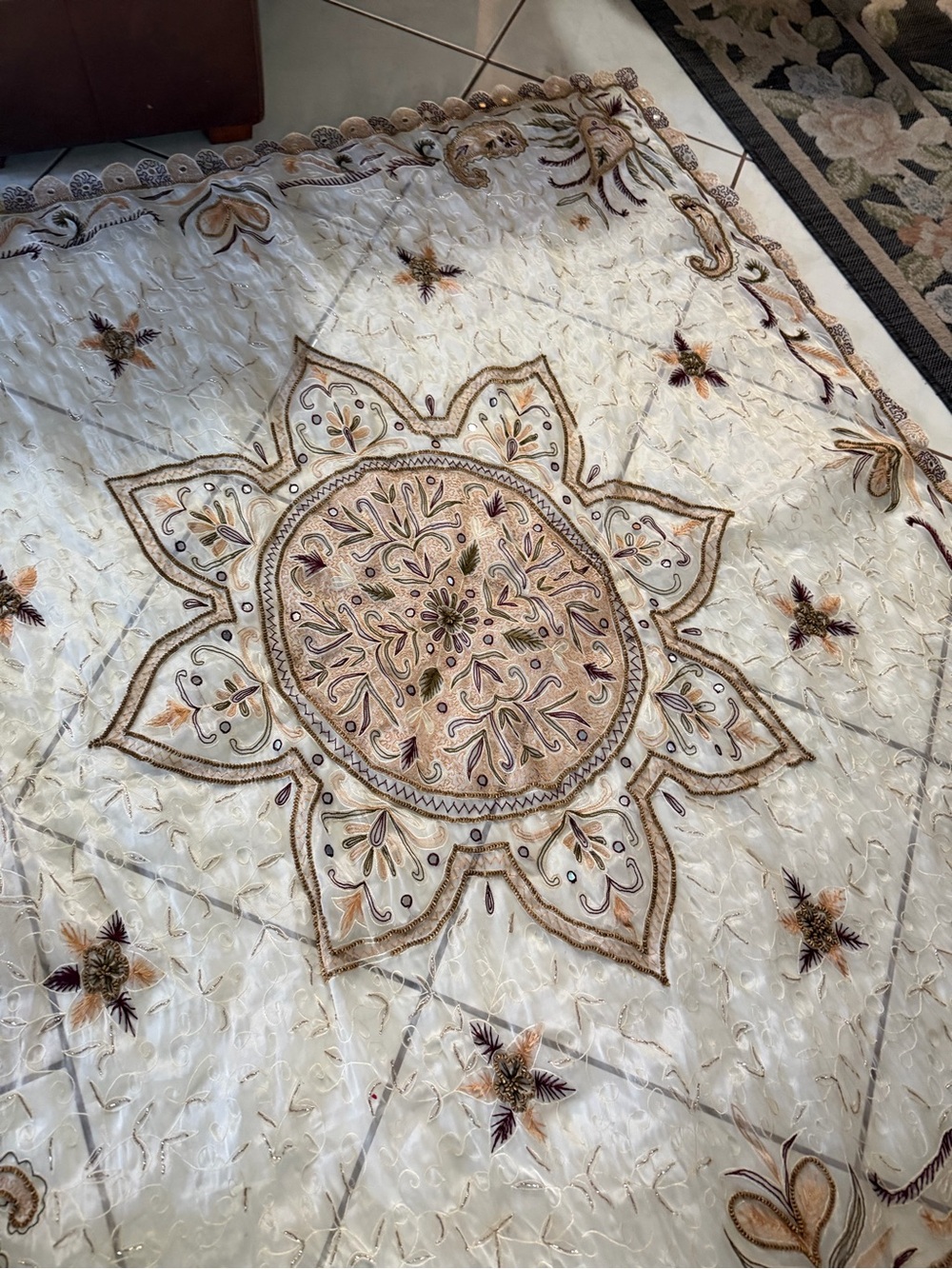 Ivory Embroidered Medallion table top cover 51x57 inches - Picture 2 of 4